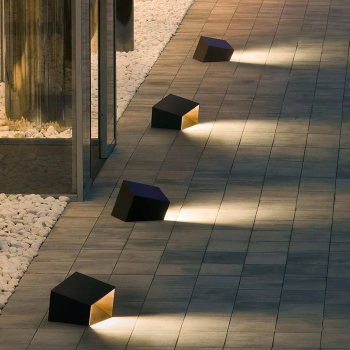 Cube Solar Garden Lamp