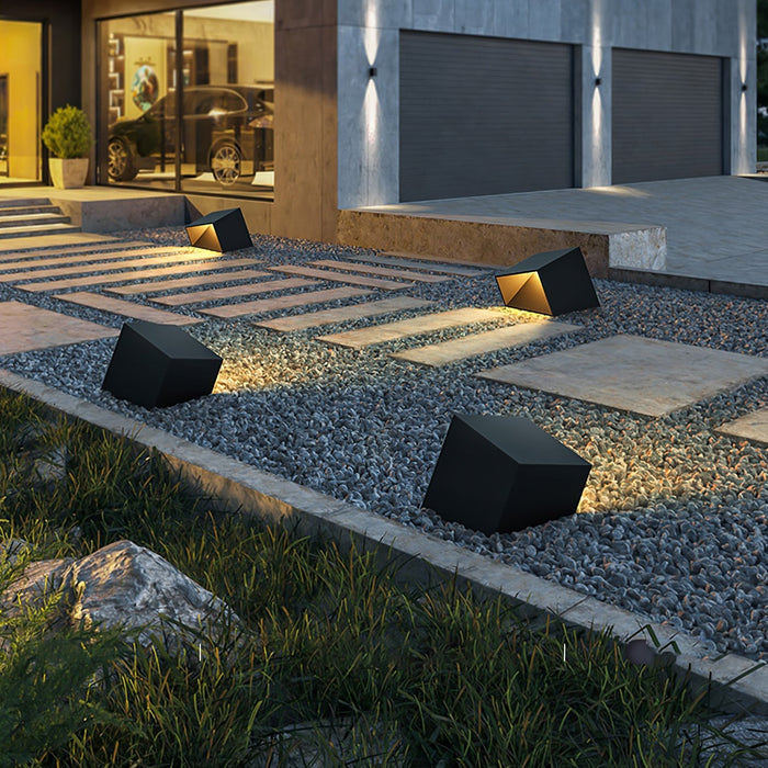 Cube Solar Garden Lamp