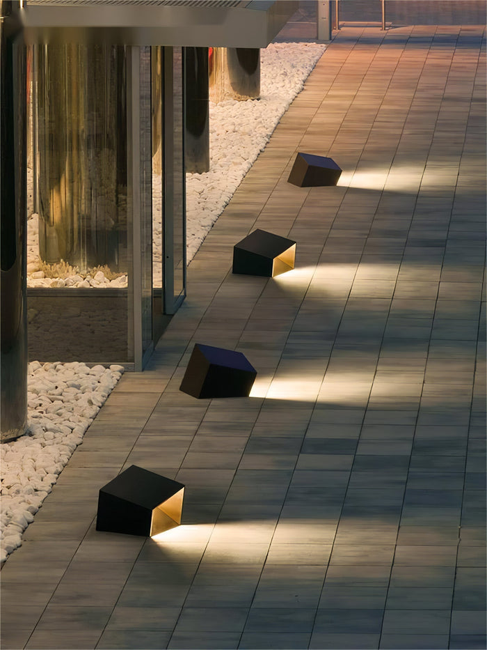 Cube Solar Garden Lamp