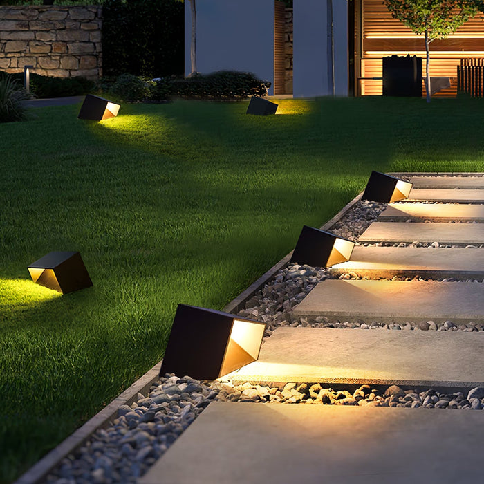 Cube Solar Garden Lamp